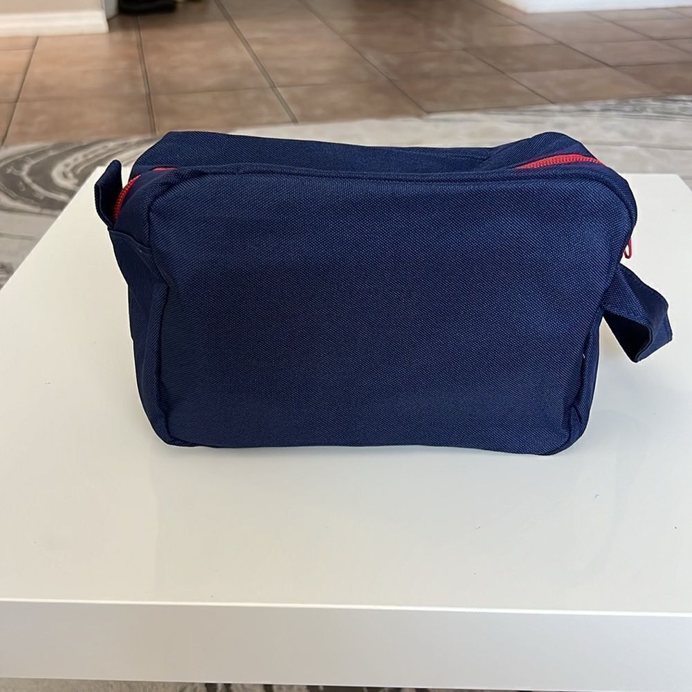 New Carnival VIFP Club Travel Bag - Picture 3 of 7
